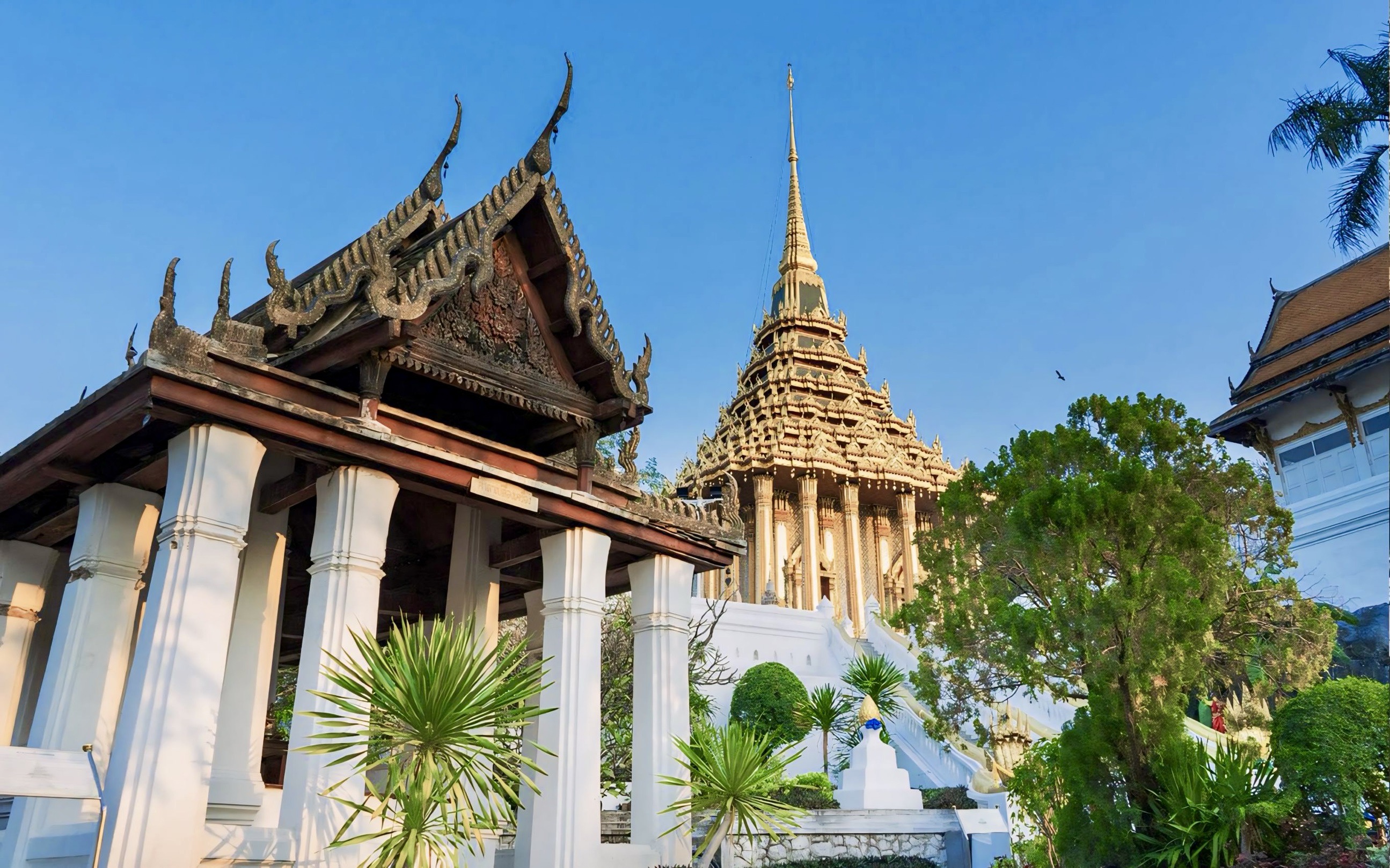 วัดพระพุทธบาทราชวรมหาวิหาร